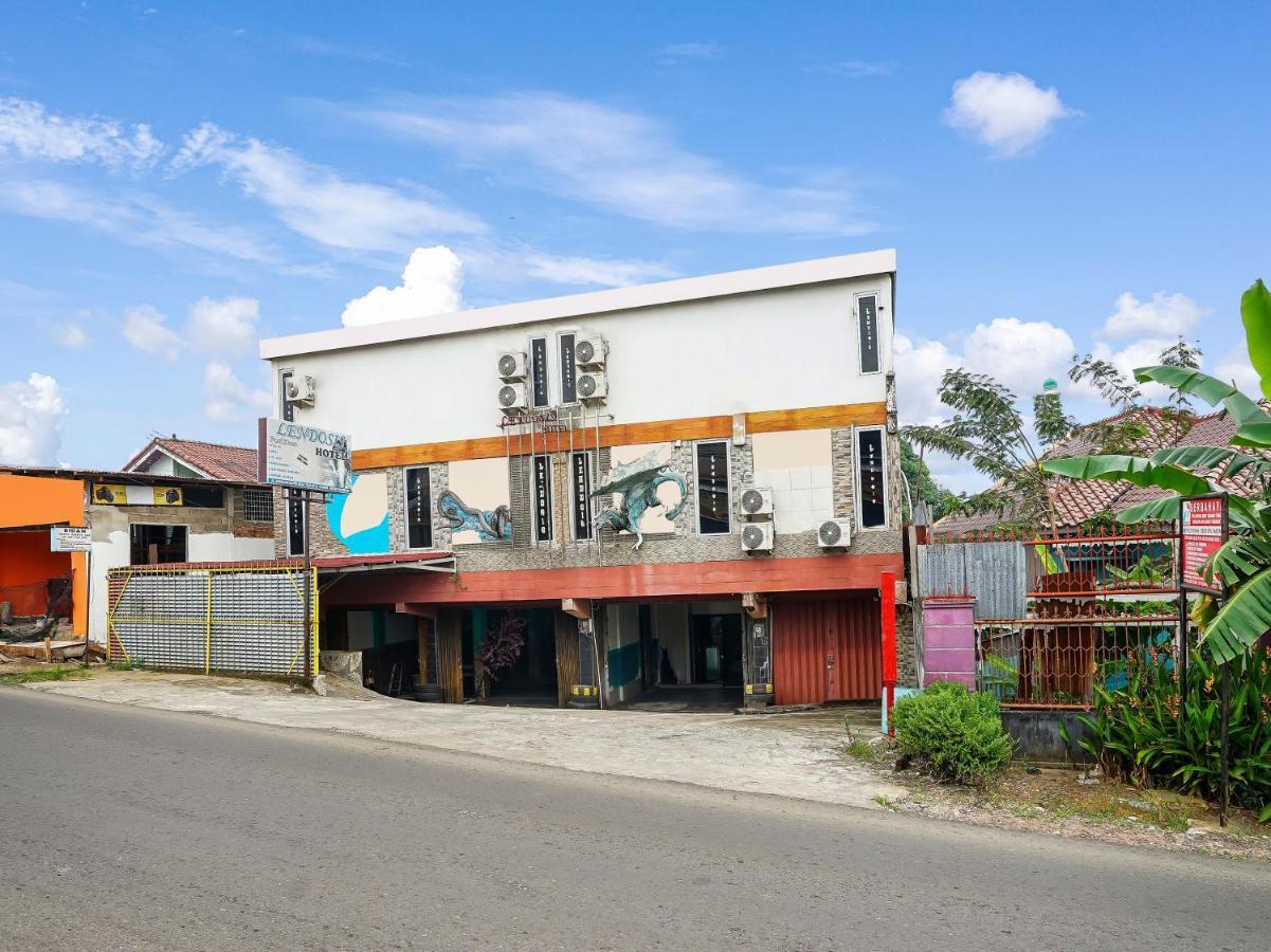 Oyo 90161 Hotel Lendosis Pipa Reja Angkatan 66 Palembang Exterior photo